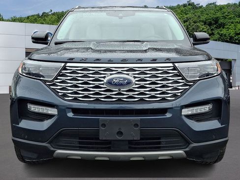 Certified 2023 Ford Explorer Platinum w/ Technology Package image 2