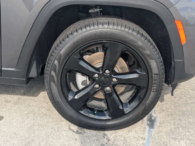 New 2026 Jeep Grand Cherokee Limited w/ Limited Altitude Package RWD image 12