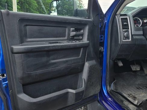 Used 2015 RAM 2500 Tradesman w/ Chrome Appearance Group AWD/4WD image 12