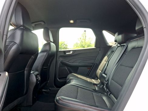 Used 2023 Ford Escape ST-Line Select AWD/4WD image 20