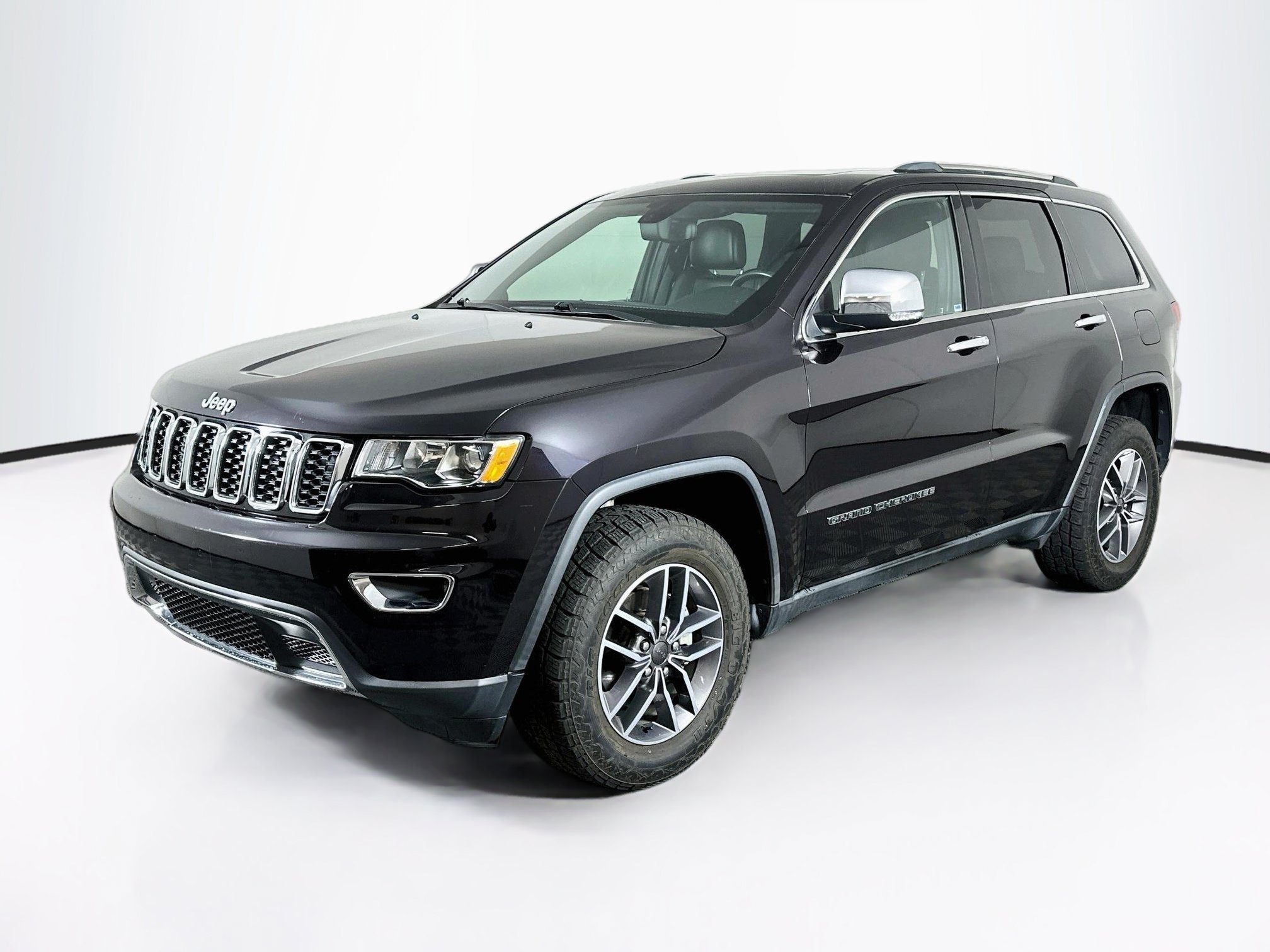 Used 2020 Jeep Grand Cherokee Limited w/ Luxury Group II AWD/4WD image 3