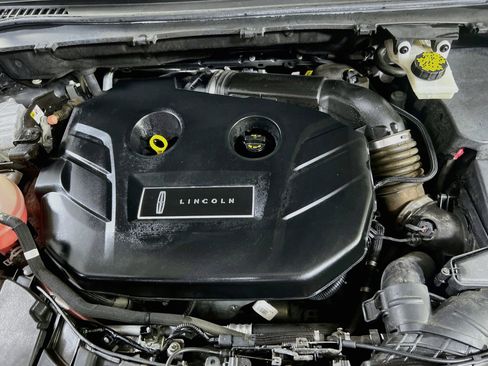 Used 2017 Lincoln MKC Premiere image 29