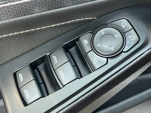 Used 2023 Chevrolet Traverse Premier w/ Redline Edition AWD/4WD image 19