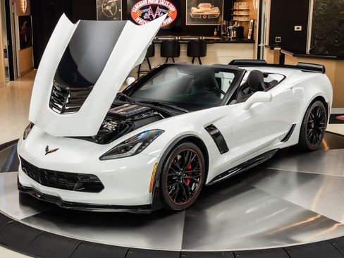 Used 2019 Chevrolet Corvette Z06 RWD image 7
