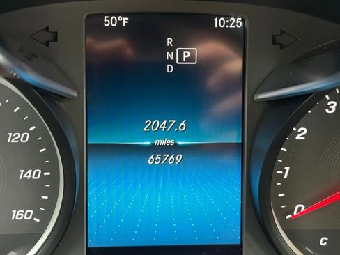 Used 2019 Mercedes-Benz C 300 C 300 image 17