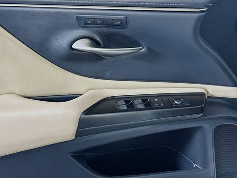 Used 2019 Lexus ES 350 w/ Premium Package FWD image 15