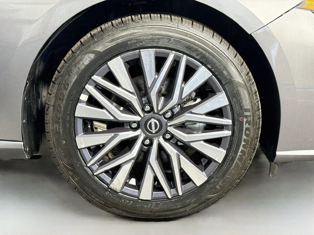 Used 2026 Nissan Altima 2.5 SV FWD image 31