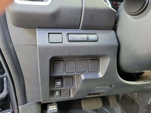 Used 2024 Nissan Frontier SV w/ Tow Package image 22