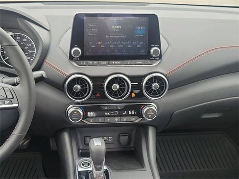 New 2025 Nissan Sentra SR w/ Midnight Edition image 20