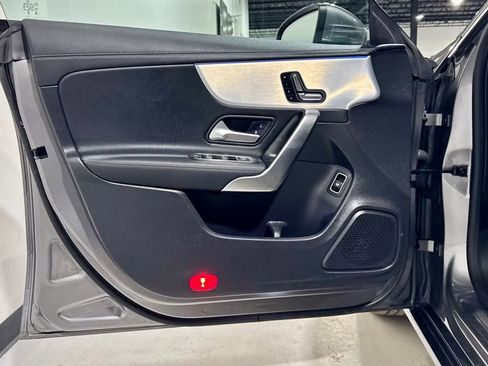 Used 2025 Mercedes-Benz CLA 250 image 12