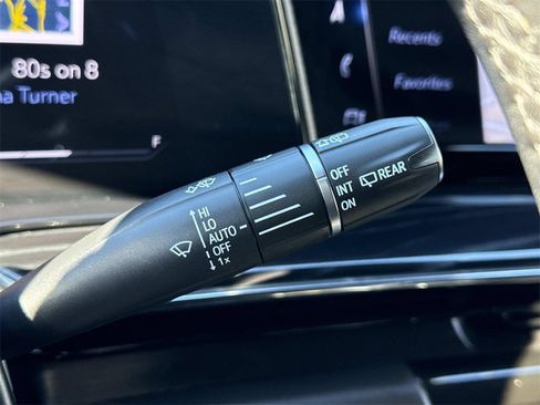 Certified 2023 Cadillac Escalade ESV V w/ LPO, ONYX Package image 28