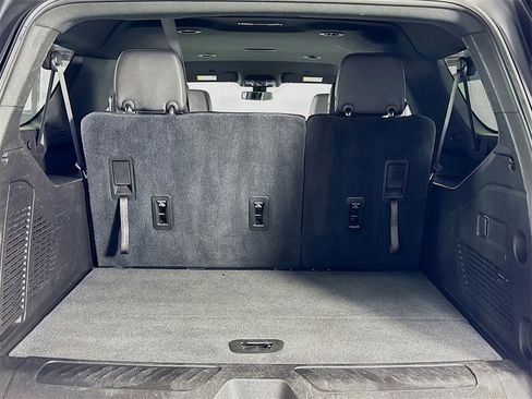 Used 2021 Chevrolet Suburban LT image 30