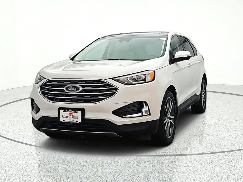 Used 2019 Ford Edge Titanium w/ Cold Weather Package AWD/4WD image 2