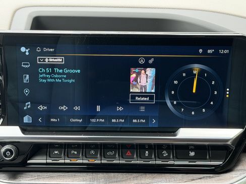 Used 2023 Chevrolet Silverado 1500 LTZ w/ LTZ Premium Package AWD/4WD image 33