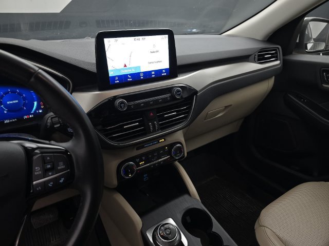 Used 2022 Ford Escape SEL w/ Technology Package FWD image 18