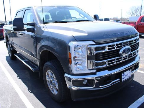 Used 2025 Ford F350 XLT w/ FX4 Off-Road Package image 2