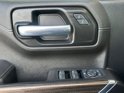 Used 2020 Chevrolet Silverado 1500 LT Trail Boss AWD/4WD image 10