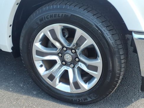 Used 2019 RAM 1500 Limited image 9