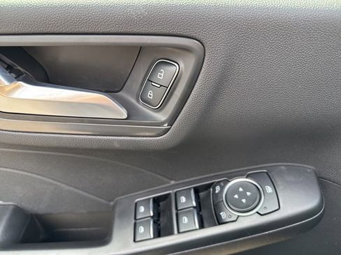 New 2026 Ford Escape SE image 12