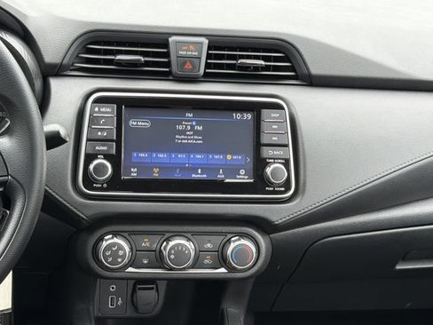 Used 2025 Nissan Versa S w/ Trunk Package FWD image 15