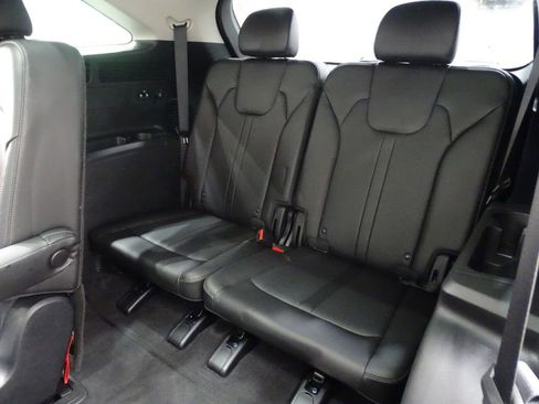 Used 2022 Kia Sorento EX w/ Panoramic Sunroof Package image 14