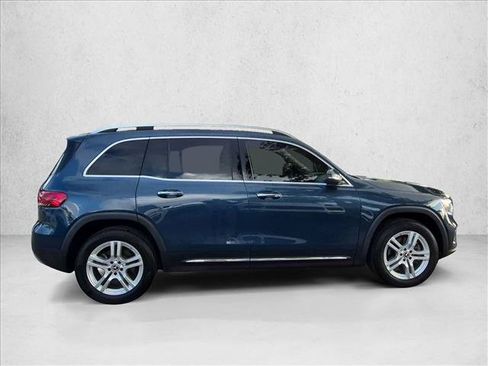 Certified 2022 Mercedes-Benz GLB 250 4MATIC image 4