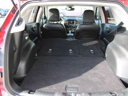 Used 2018 Jeep Compass Limited image 27