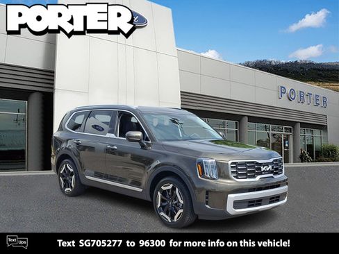 Used 2025 Kia Telluride S AWD/4WD image 1