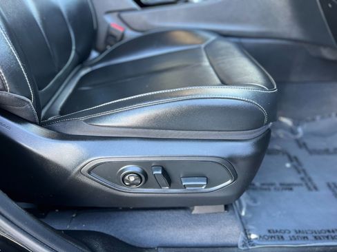 Used 2023 Jeep Grand Cherokee L Limited AWD/4WD image 22