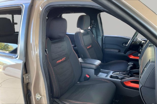 Used 2022 Nissan Frontier PRO-4X w/ Off-Road Protection Package AWD/4WD image 19