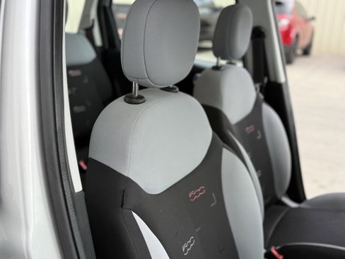 Used 2015 FIAT 500L Pop image 28