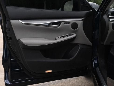 Used 2023 INFINITI QX50 Luxe FWD image 18