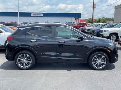 Used 2023 Buick Encore GX Select w/ Sport Touring Package AWD/4WD image 2