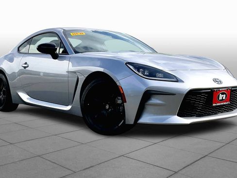 New 2025 Toyota GR86 Premium image 2