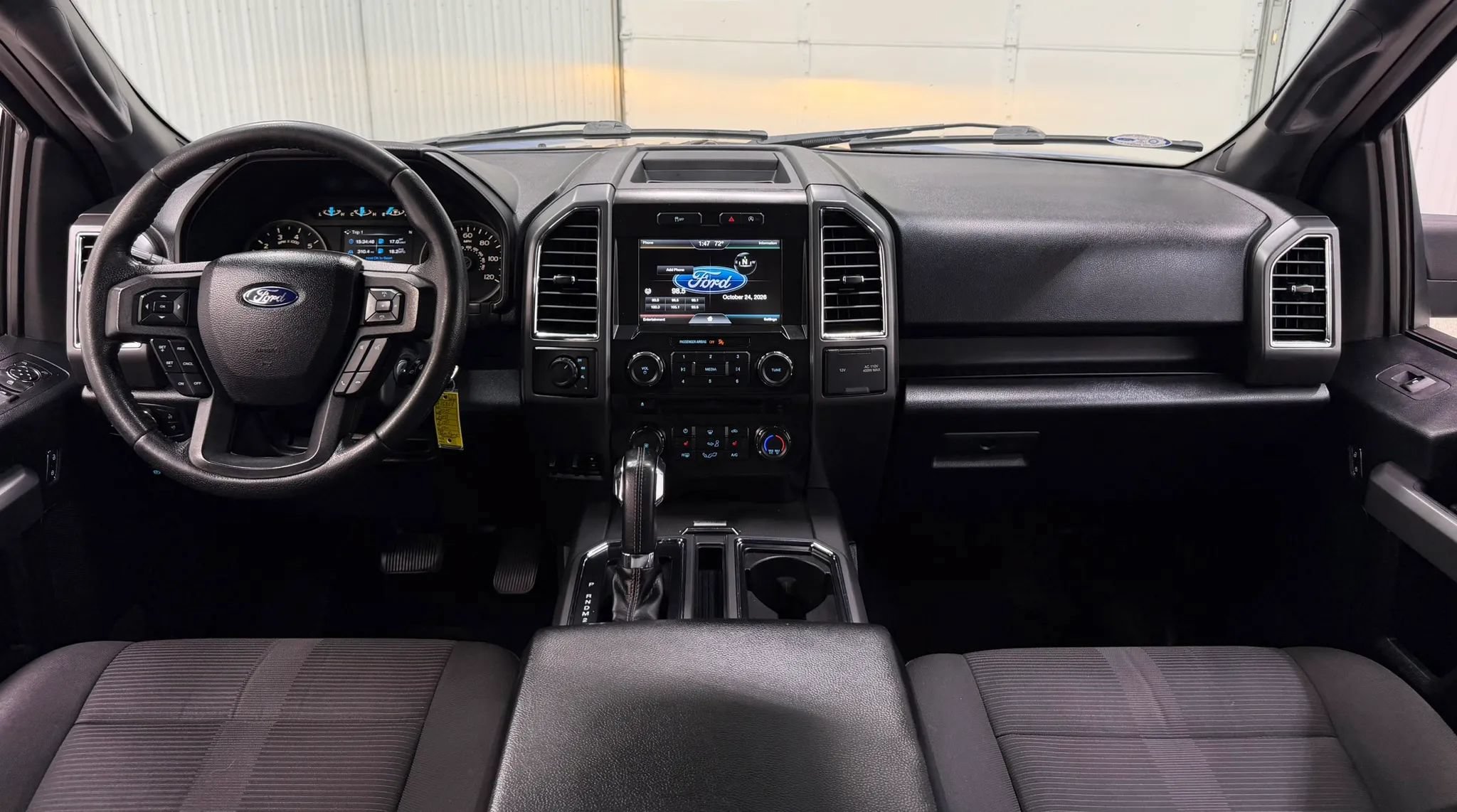 Used 2015 Ford F150 XLT w/ Equipment Group 302A Luxury AWD/4WD image 13