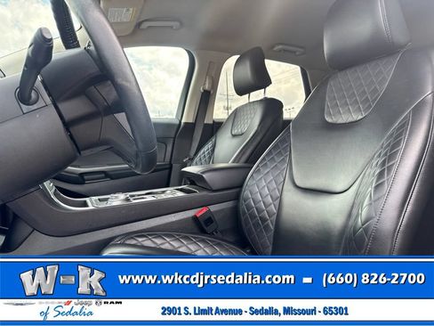 Used 2024 Ford Edge Titanium AWD/4WD image 19