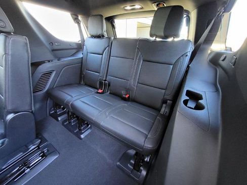 Used 2022 Chevrolet Tahoe Z71 w/ Luxury Package image 29