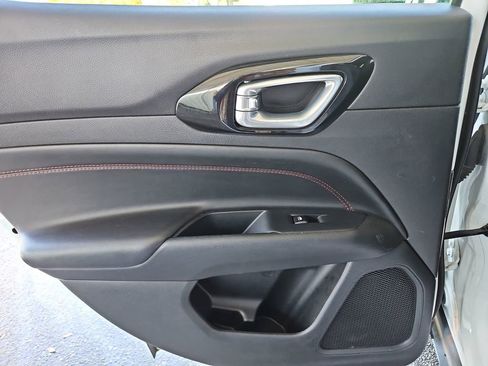 Used 2023 Jeep Compass Trailhawk image 28