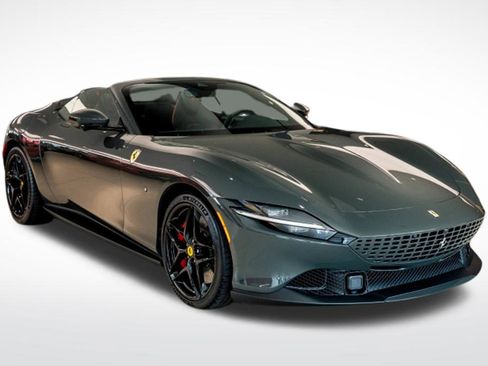 Used 2024 Ferrari Roma Spider image 7