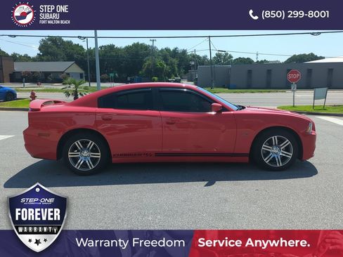Used 2014 Dodge Charger R/T RWD image 8