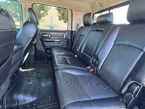 Used 2016 RAM 2500 Laramie w/ Convenience Group image 12