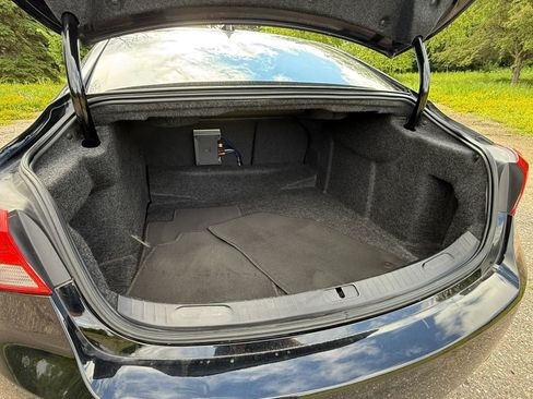 Used 2017 Chevrolet Impala Premier FWD image 33