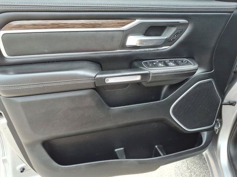 Used 2020 RAM 1500 Laramie AWD/4WD image 14