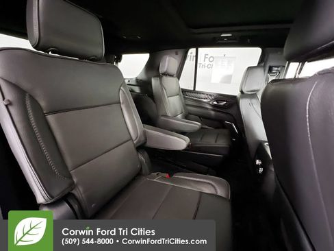 Used 2024 GMC Yukon Denali w/ Max Trailering Package AWD/4WD image 12