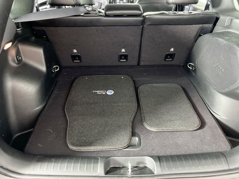 Used 2022 Jeep Cherokee Limited image 25