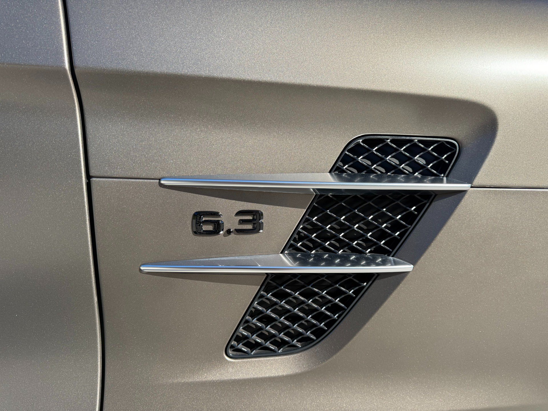 Used 2012 Mercedes-Benz SLS AMG Roadster image 50