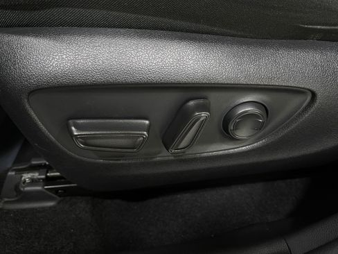 Used 2022 Toyota RAV4 XLE image 16