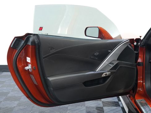 Used 2015 Chevrolet Corvette Z06 w/ 3LZ Preferred Equipment Group image 21