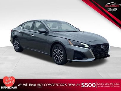 New 2025 Nissan Altima 2.5 SV w/ SV Premium Package