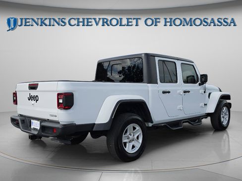 Used 2021 Jeep Gladiator Sport AWD/4WD image 5